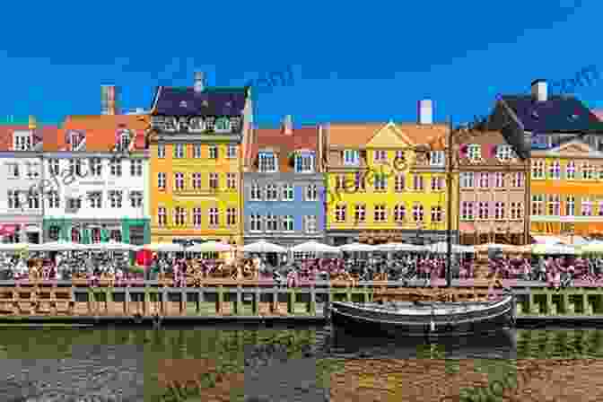 Nyhavn, Copenhagen DK Eyewitness Top 10 Copenhagen (Pocket Travel Guide)